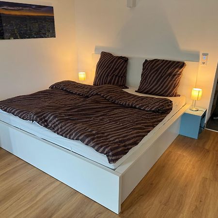 Modernes Apartment, Ruhige Lage, Stadtnah 켈하임  외부 사진