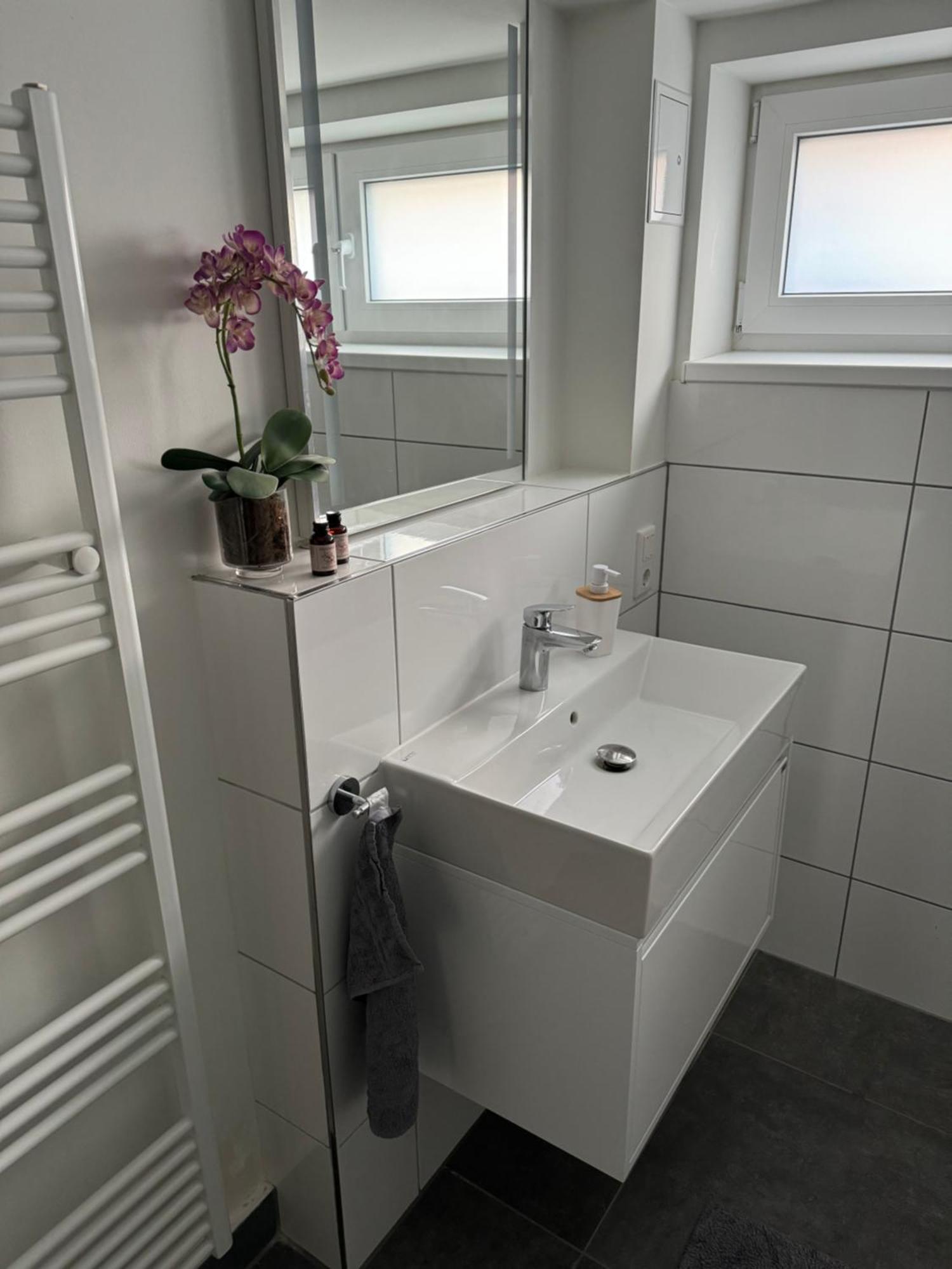 Modernes Apartment, Ruhige Lage, Stadtnah 켈하임  외부 사진