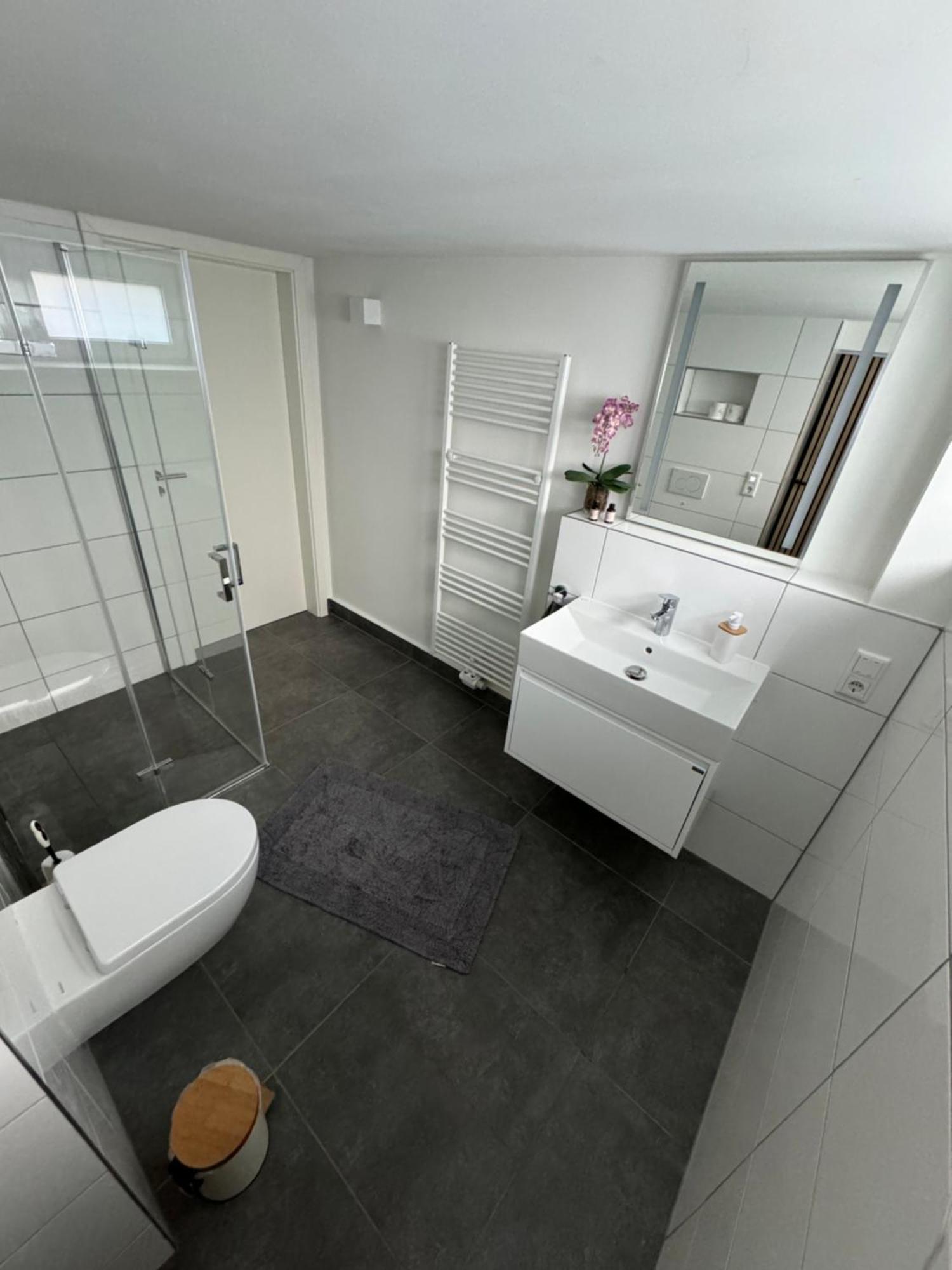 Modernes Apartment, Ruhige Lage, Stadtnah 켈하임  외부 사진