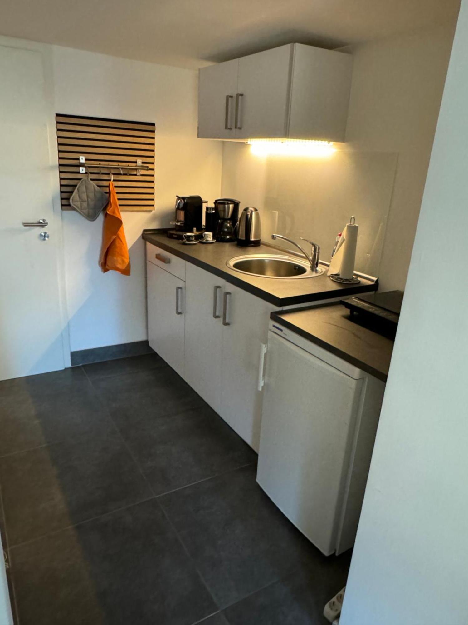 Modernes Apartment, Ruhige Lage, Stadtnah 켈하임  외부 사진